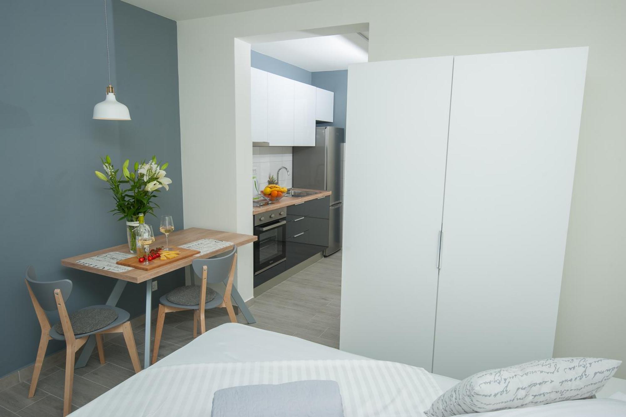 Seaside Luxury Suites Podstrana Habitación foto