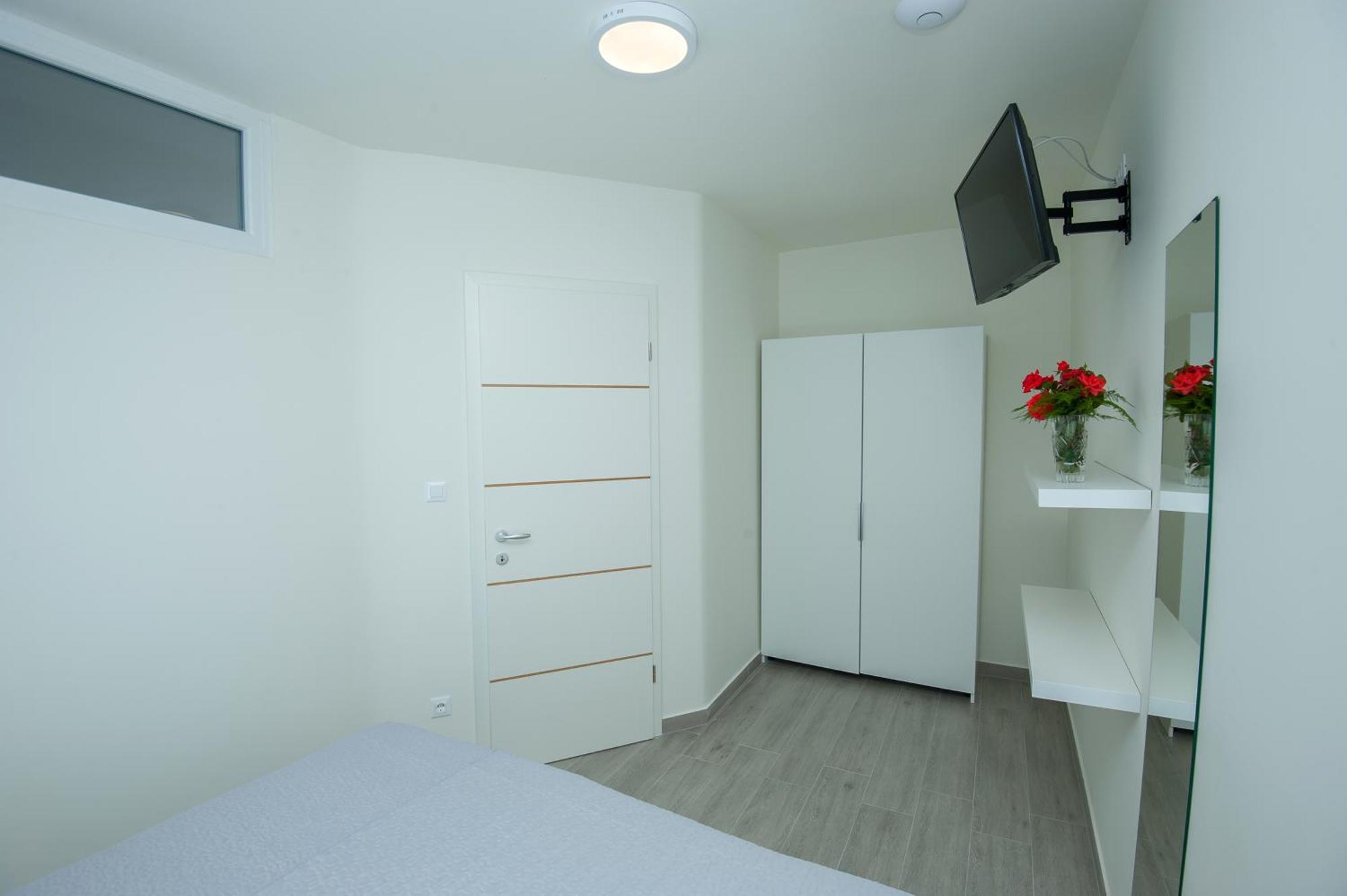 Seaside Luxury Suites Podstrana Habitación foto